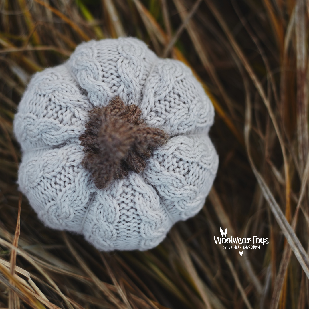 Knitted Cable Pumpkin Pattern | Easy Autumn Decor PDF (EN)